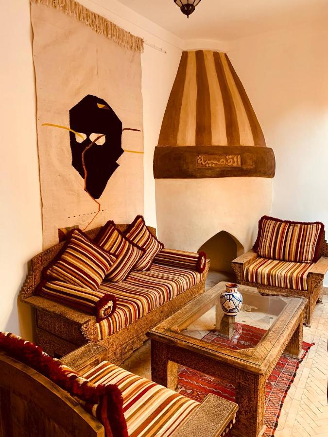رياد Laksiba *